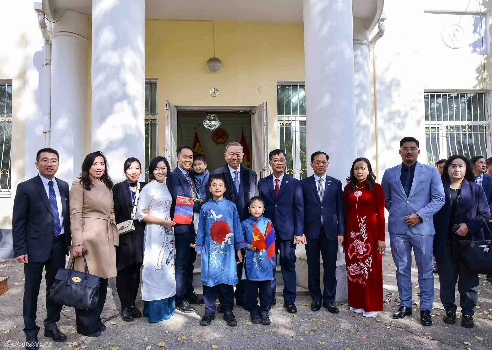 undefined Lời căn dặn bà con cộng đồng người Việt Nam tại Mông Cổ cử Tổng Bí thư, Chủ tịch nước Tô Lâm