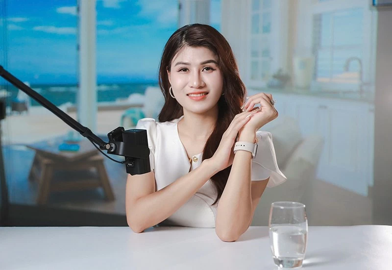 CEO Nguyễn Thị Nụ chia sẻ rằng việc ký kết hợp tác với công ty Nhật Bản Pharma Foods International để chuyển giao công nghệ sản xuất kháng thể Ovopron DC là một bước đột phá. CEO Nguyễn Thị Nụ chia sẻ rằng việc ký kết hợp tác với công ty Nhật Bản Pharma Foods International để chuyển giao công nghệ sản xuất kháng thể Ovopron DC là một bước đột phá.