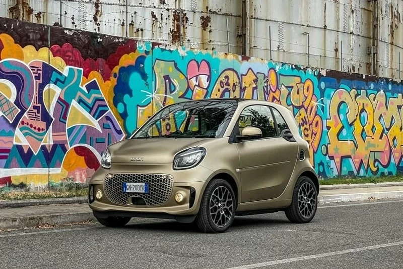 Smart ForTwo được phát triển dành cho môi trường đô thị, xe chỉ có 2 chỗ ngồi Smart ForTwo được phát triển dành cho môi trường đô thị, xe chỉ có 2 chỗ ngồi