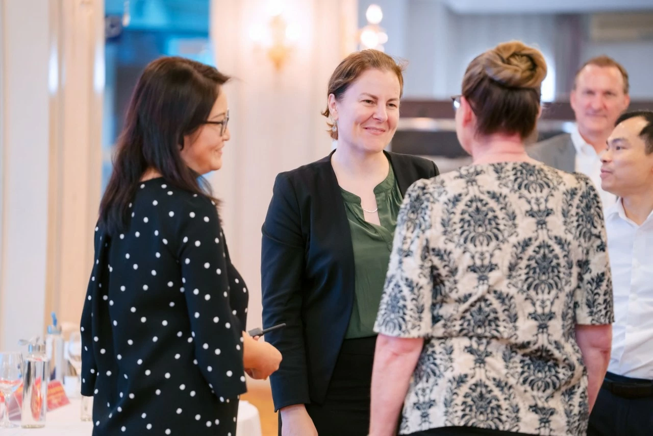 Gần 20 học viên tham gia khóa học 'Chứng chỉ lãnh đạo chiến lược về các vấn đề khu vực công và quốc tế' Gần 20 học viên tham gia khóa học 'Chứng chỉ lãnh đạo chiến lược về các vấn đề khu vực công và quốc tế'