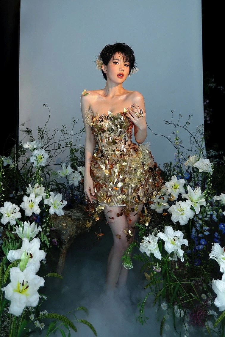 Hình ảnh người mẫu Ngọc Trinh hóa thần tiên Hình ảnh người mẫu Ngọc Trinh hóa thần tiên