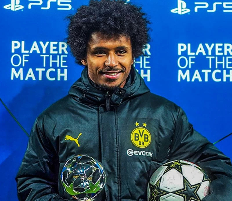 Adeyemi lần đầu tiên trong sự nghiệp lập hat-trick ở Champions League. Adeyemi lần đầu tiên trong sự nghiệp lập hat-trick ở Champions League.