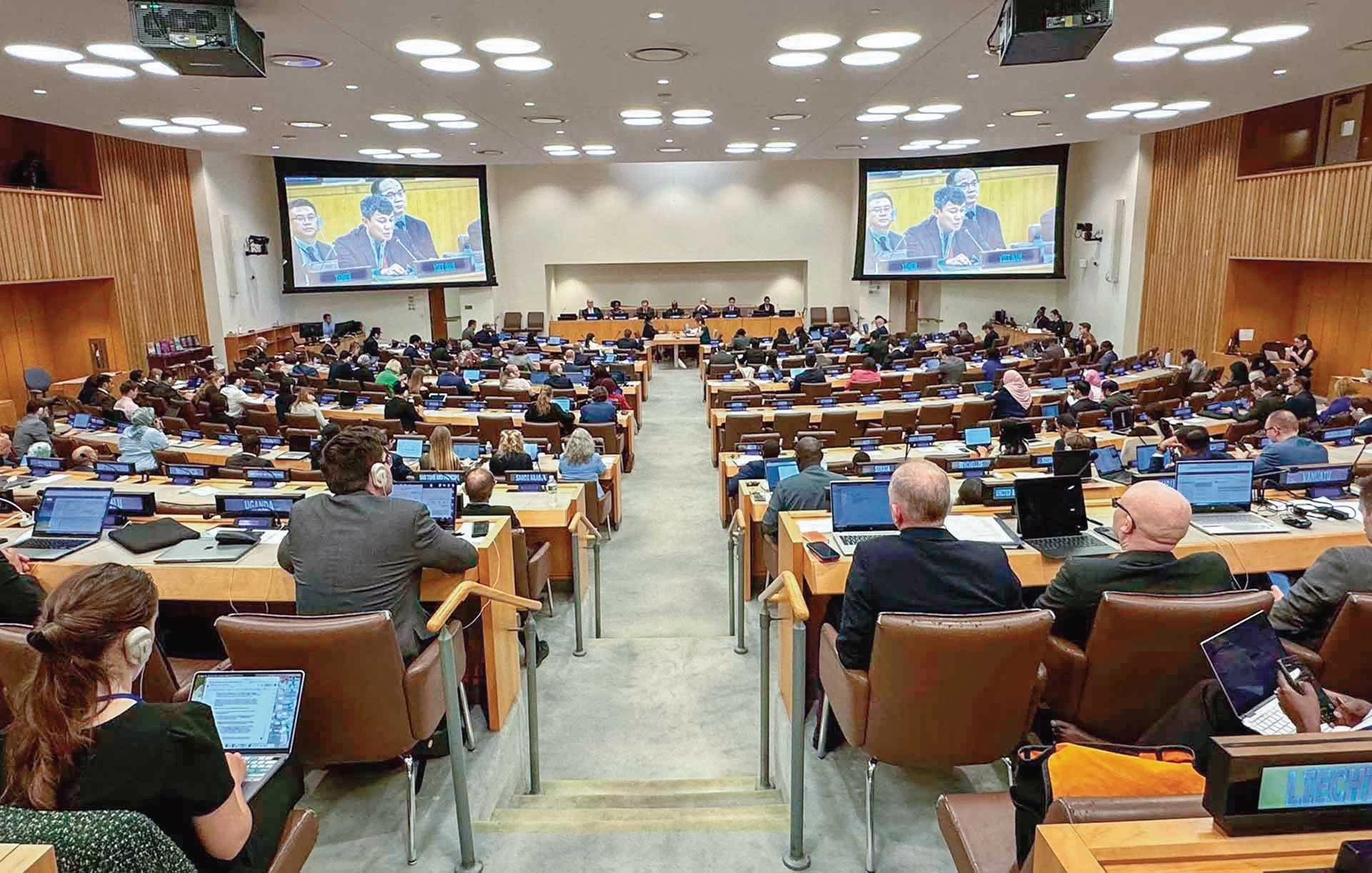 Tăng cường, mở rộng hợp tác quốc tế về biển vì hoà bình, ổn định và phát triển bền vững ở Biển Đông Tăng cường, mở rộng hợp tác quốc tế về biển vì hoà bình, ổn định và phát triển bền vững ở Biển Đông