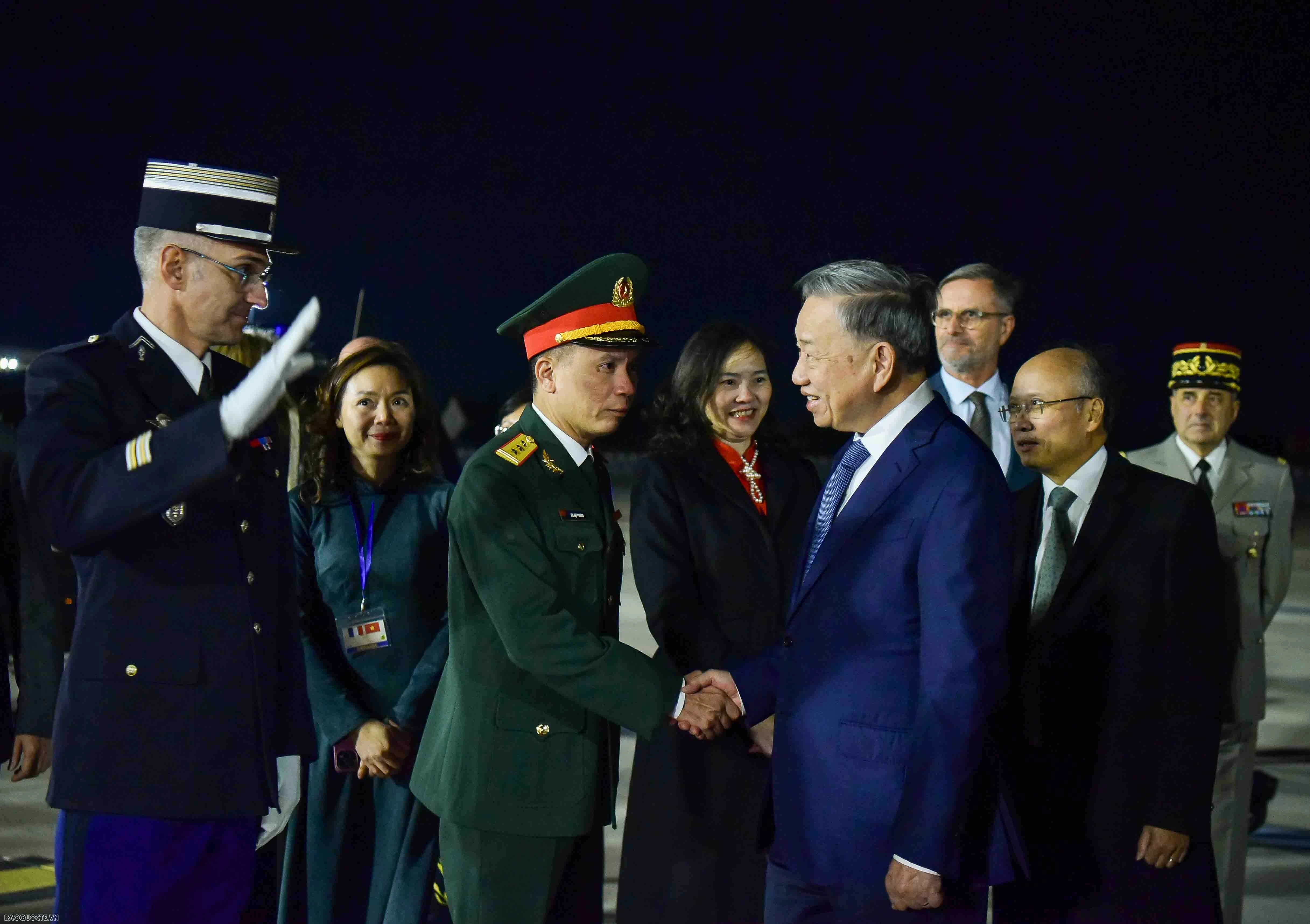 Tổng Bí thư, Chủ tịch nước Tô Lâm đến Pháp, bắt đầu các hoạt động tham dự Hội nghị và thăm chính thức Tổng Bí thư, Chủ tịch nước Tô Lâm đến Pháp, bắt đầu các hoạt động tham dự Hội nghị và thăm chính thức