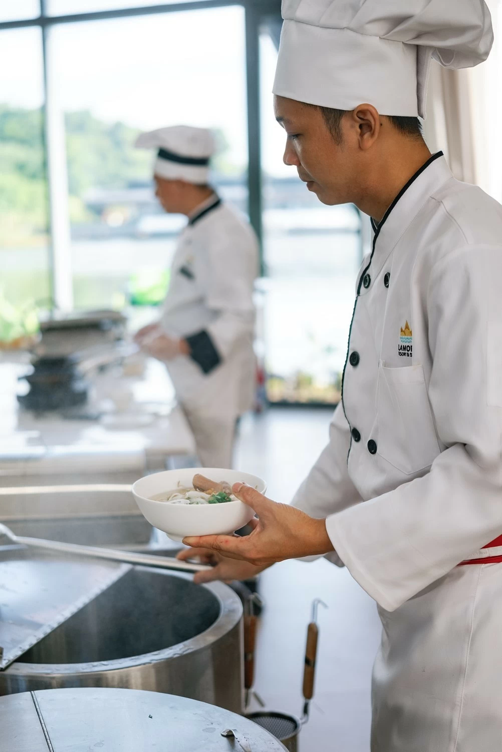 Mỗi món ăn là sự tận tâm của người đầu bếp Mỗi món ăn là sự tận tâm của người đầu bếp