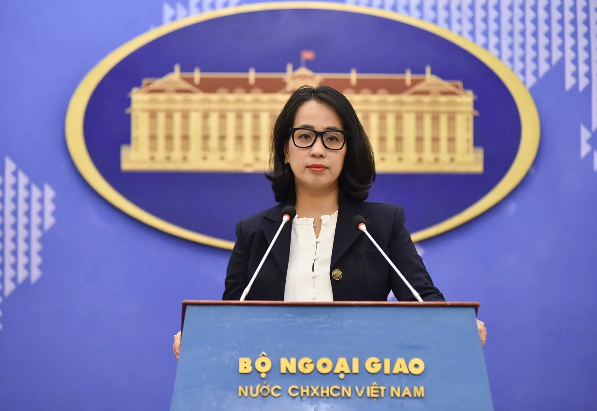 Việt Nam lên án hành động tấn công nhằm vào tòa nhà của Đại sứ UAE tại Sudan Việt Nam lên án hành động tấn công nhằm vào tòa nhà của Đại sứ UAE tại Sudan