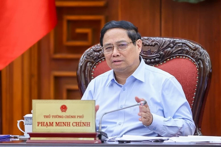 Thủ tướng chủ trì họp bàn đầu tư dự án đường sắt tốc độ cao trục Bắc-Nam và triển khai đường sắt kết nối với Trung Quốc. (Nguồn: VGP) Thủ tướng chủ trì họp bàn đầu tư dự án đường sắt tốc độ cao trục Bắc-Nam và triển khai đường sắt kết nối với Trung Quốc. (Nguồn: VGP)