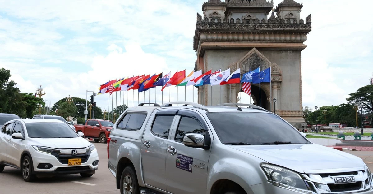 Thủ tướng Chính phủ dự HNCC ASEAN 44, 45: Tâm thế sẵn sàng đóng góp, nỗ lực hết mình 'thúc đẩy ASEAN kết nối hơn và tự cường hơn' Thủ tướng Chính phủ dự HNCC ASEAN 44, 45: Tâm thế sẵn sàng đóng góp, nỗ lực hết mình 'thúc đẩy ASEAN kết nối hơn và tự cường hơn'