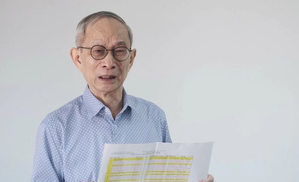 Thầy Khang nuôi 22 trẻ Làng Nủ Thầy Khang nuôi 22 trẻ Làng Nủ