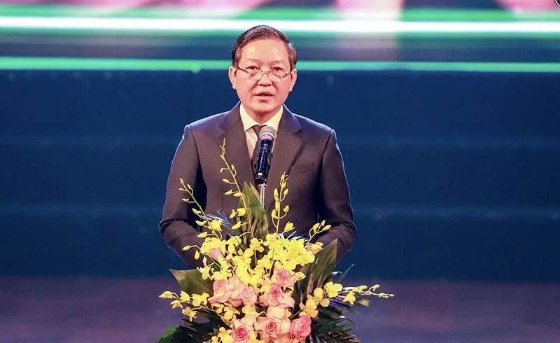 Chủ tịch Hội Nông dân Việt Nam Lương Quốc Đoàn khẳng định: 56 cá nhân được tôn vinh Nhà khoa học nhà nông hôm nay và 24 nông dân được nhận giải Cuộc thi Hội Nông dân Việt Nam tôn vinh 56 Nhà khoa học của nhà nông; trao giải Cuộc thi Sáng tạo kỹ thuật nhà nông