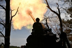 Nhà ngoại giao Nga nói về đàm phán với Ukraine: 'Trong nhà chưa tỏ, ngoài ngõ đã thông', cảnh báo Kiev một việc