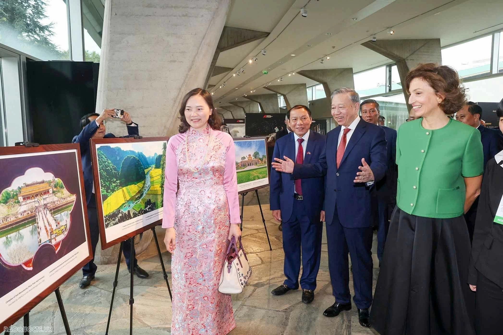 Thăm trụ sở UNESCO Thăm trụ sở UNESCO