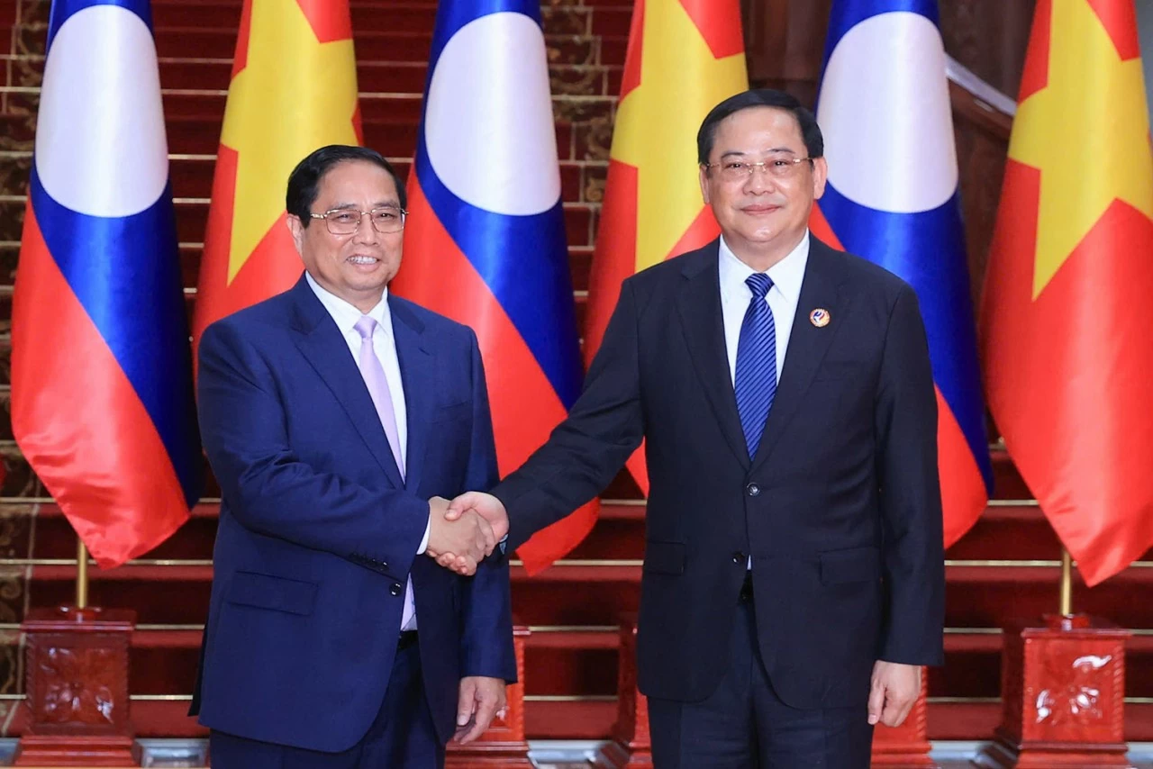 Thủ tướng Chính phủ Phạm Minh Chính gặp Thủ tướng Lào Sonexay Siphandone nhân dịp dự Hội nghị cấp cao ASEAN lần thứ 44,45 Thủ tướng Chính phủ Phạm Minh Chính đã gặp với Thủ tướng Lào Sonexay Siphandone nhân dịp dự Hội nghị cấp cao ASEAN lần thứ 44,45