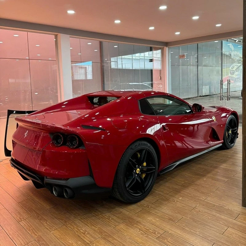 Cận cảnh siêu xe Ferrari 812 GTS vừa về Việt Nam, giá dự kiến khoảng 20 tỷ đồng Cận cảnh siêu xe Ferrari 812 GTS vừa về Việt Nam, giá dự kiến khoảng 20 tỷ đồng
