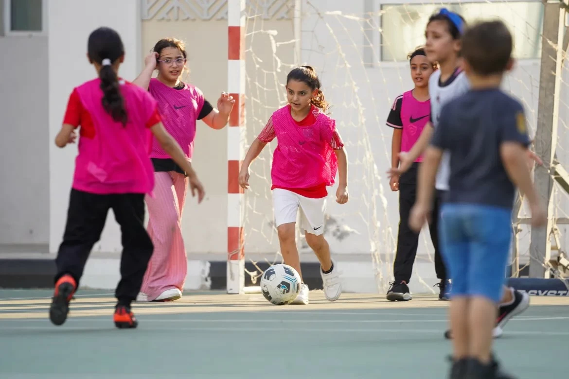 Bóng đá mang lại niềm vui và hy vọng cho trẻ em người Palestine ở Qatar Bóng đá mang lại niềm vui và động lực cho trẻ em Palestine tị nạn ở Qatar