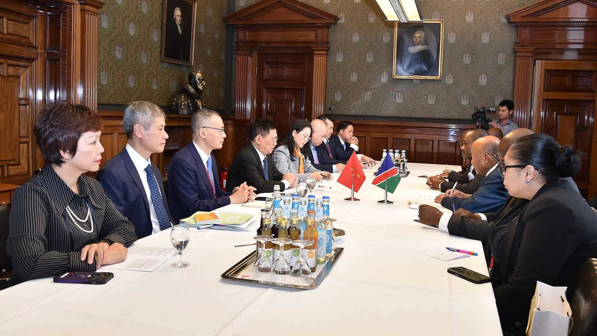 Thúc đẩy quan hệ hợp tác giữa Việt Nam và Namibia, Saudi Arabia Thúc đẩy quan hệ hợp tác giữa Việt Nam và Namibia, Saudi Arabia