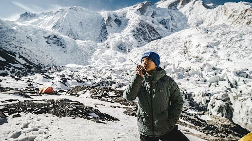 Nepal: Nhà leo núi 18 tuổi trở thành người trẻ nhất thế giới leo hết 14 đỉnh núi Nepal: Nhà leo núi 18 tuổi trở thành người trẻ nhất thế giới leo hết 14 đỉnh núi