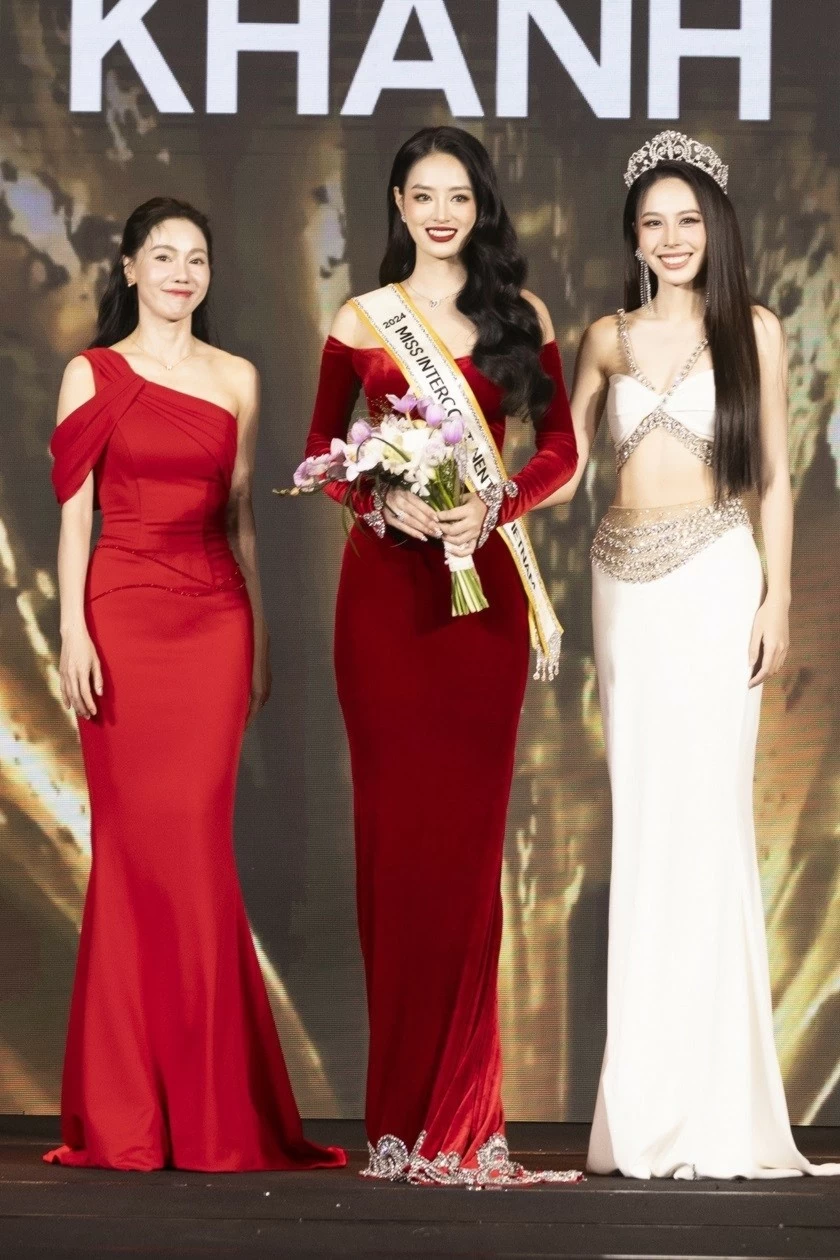 Hình ảnh Á hậu Bùi Khánh Linh Hình ảnh Á hậu Bùi Khánh Linh