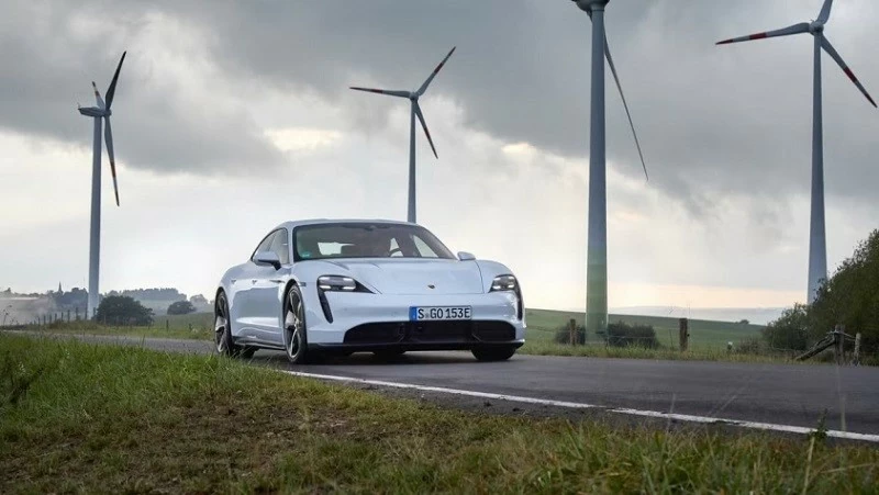 Triệu hồi gần 30.000 xe điện Porsche Taycan tại Mỹ vì nguy cơ cháy nổ Triệu hồi gần 30.000 xe điện Porsche Taycan tại Mỹ vì nguy cơ cháy nổ