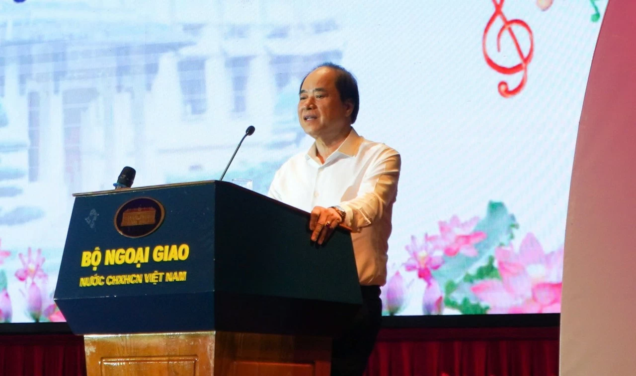 Công đoàn Bộ Ngoại giao tổ chức giao lưu nghệ thuật 'Sáng mãi với thời gian' hưởng ứng Tháng hành động vì người cao tuổi Việt Nam Công đoàn Bộ Ngoại giao tổ chức giao lưu nghệ thuật 'Sáng mãi với thời gian' hưởng ứng Tháng hành động vì người cao tuổi Việt Nam