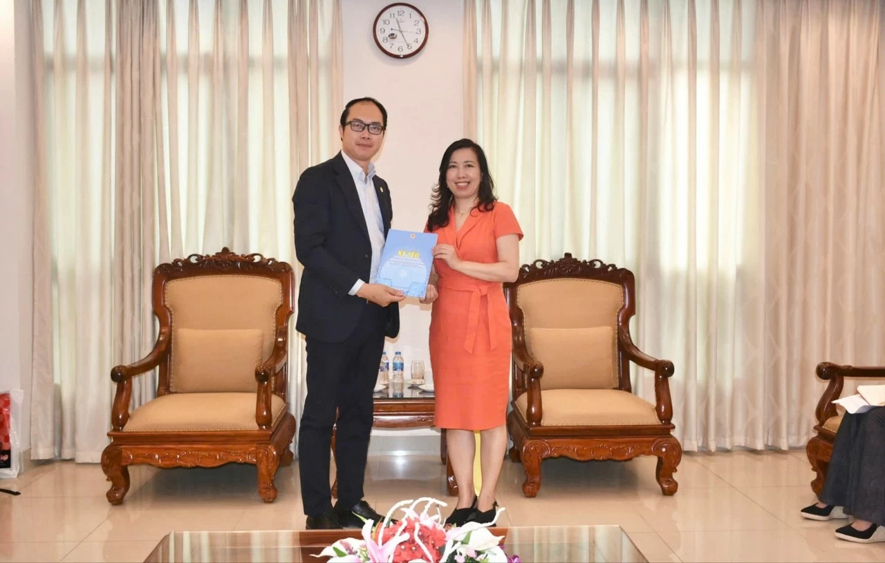 Thứ trưởng Lê Thị Thu Hằng đánh giá cao sự phát triển nhanh và vượt bậc của cộng đồng người Việt tại Nhật Bản Thứ trưởng Lê Thị Thu Hằng đánh giá cao sự phát triển nhanh và vượt bậc của cộng đồng người Việt Nam tại Nhật Bản