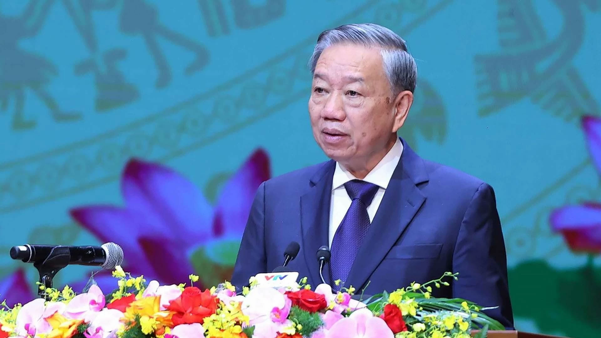 Tổng Bí thư, Chủ tịch nước Tô Lâm thay mặt lãnh đạo Đảng, Nhà nước đọc Diễn văn kỷ niệm 70 năm Ngày Giải phóng Thủ đô. (Ảnh: Văn Điệp/TTXVN) Tổng Bí thư, Chủ tịch nước Tô Lâm thay mặt lãnh đạo Đảng, Nhà nước đọc Diễn văn kỷ niệm 70 năm Ngày Giải phóng Thủ đô. (Ảnh: Văn Điệp/TTXVN)