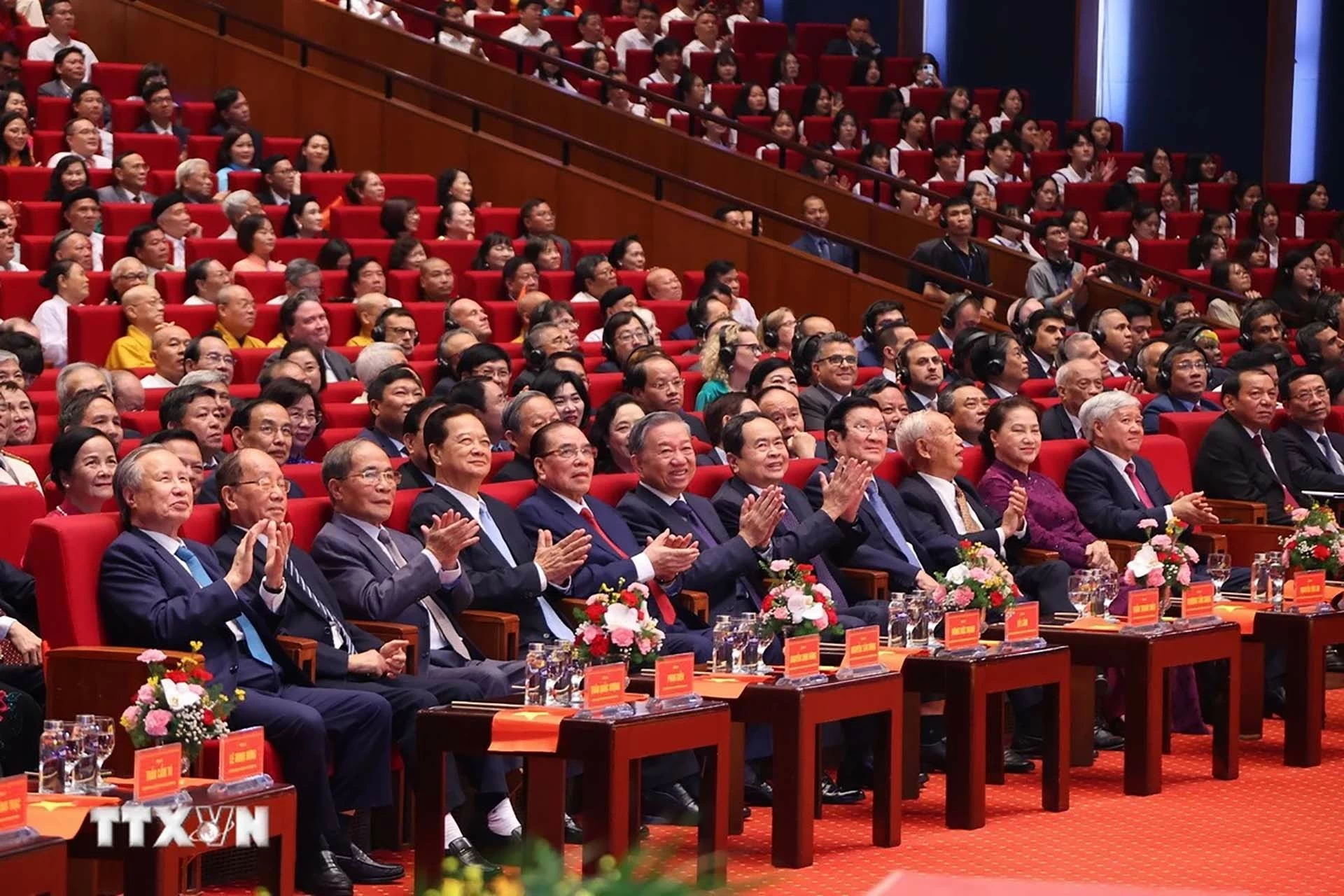 Diễn văn của Tổng Bí thư, Chủ tịch nước Tô Lâm tại Lễ kỷ niệm 70 năm Giải phóng Thủ đô Diễn văn của Tổng Bí thư, Chủ tịch nước Tô Lâm tại Lễ kỷ niệm 70 năm Giải phóng Thủ đô