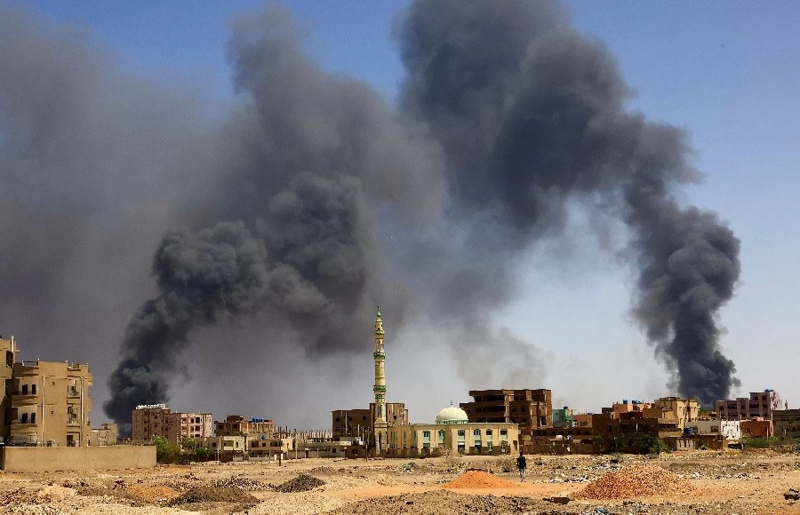 Sudan: Mỹ tăng 'đòn' lên phe bán quân sự, Ai Cập 'kêu oan' vì bị đổ tội không kích. (Nguồn: Reuters) Sudan: Mỹ tăng 'đòn' lên phe bán quân sự, Ai Cập 'kêu oan' vì bị đổ tội không kích. (Nguồn: Reuters)