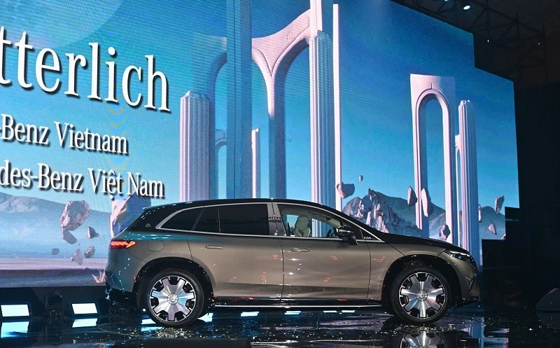 Cận cảnh Mercedes-Maybach EQS 680 vừa ra mắt tại Việt Nam, giá 7,61 tỷ đồng Cận cảnh Mercedes-Maybach EQS 680 vừa ra mắt tại Việt Nam, giá 7,61 tỷ đồng