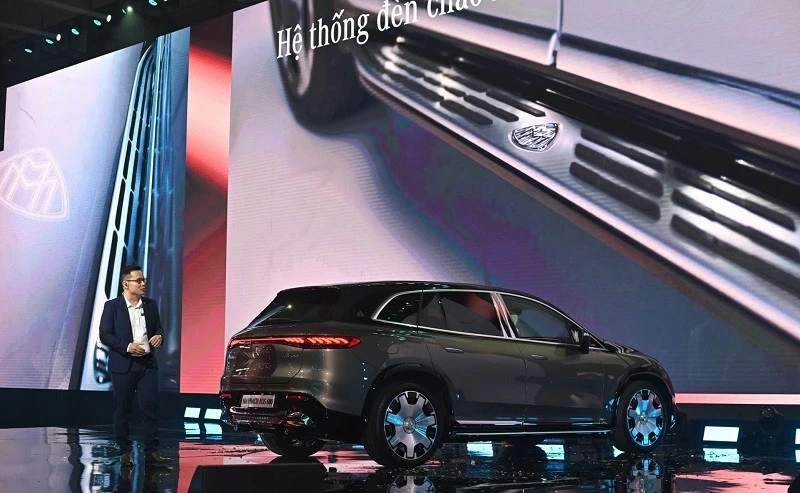 Cận cảnh Mercedes-Maybach EQS 680 vừa ra mắt tại Việt Nam, giá 7,61 tỷ đồng Cận cảnh Mercedes-Maybach EQS 680 vừa ra mắt tại Việt Nam, giá 7,61 tỷ đồng