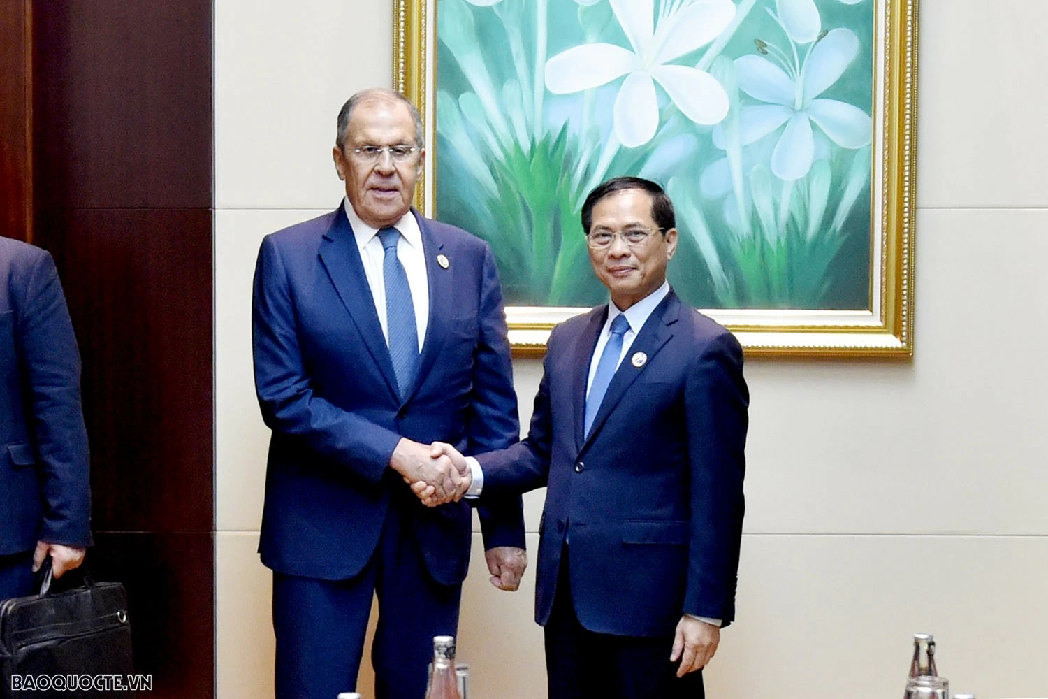 Phó Thủ tướng, Bộ trưởng Ngoại giao Bùi Thanh Sơn gặp Bộ trưởng Ngoại giao Nga Việt Nam-Nga: Phấn đấu đến năm 2030 đưa kim ngạch thương mại song phương đạt 15 tỷ USD