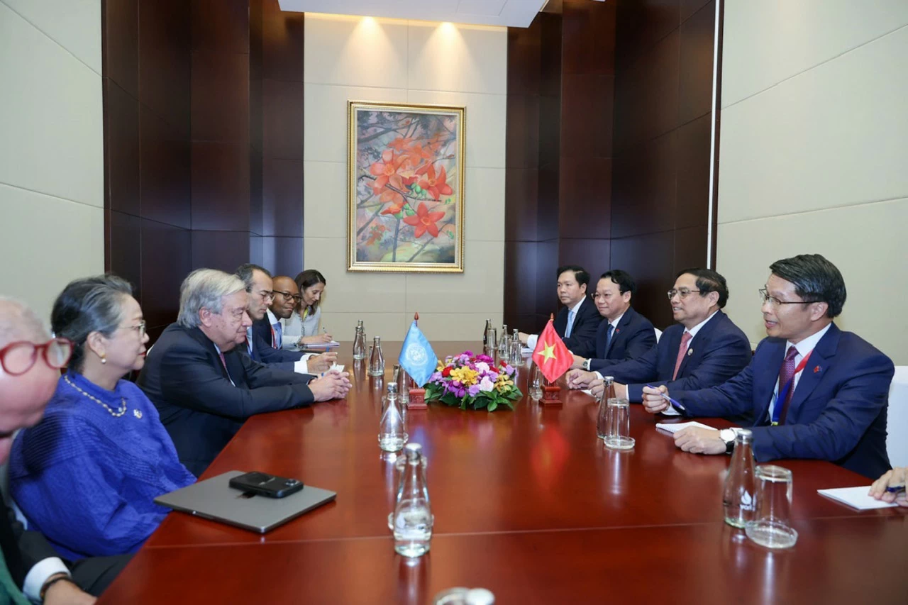 Thủ tướng Chính phủ Phạm Minh Chính gặp với Tổng Thư ký Liên hợp quốc Tổng Thư ký LHQ: Việt Nam là hình mẫu của hoà bình và phát triển bền vững, 'ngôi sao của ASEAN'