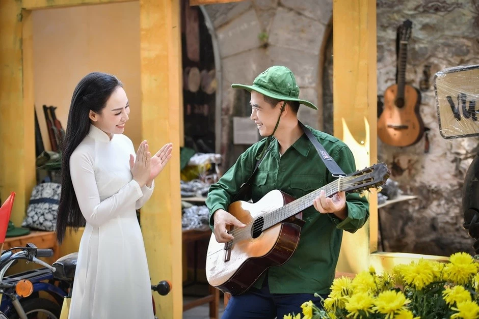 Hà Nội ngày tháng cũ: Sao Mai Khánh Ly phát hành MV tri ân Thủ đô Hà Nội Hà Nội ngày tháng cũ: Sao Mai Khánh Ly phát hành MV tri ân Thủ đô Hà Nội