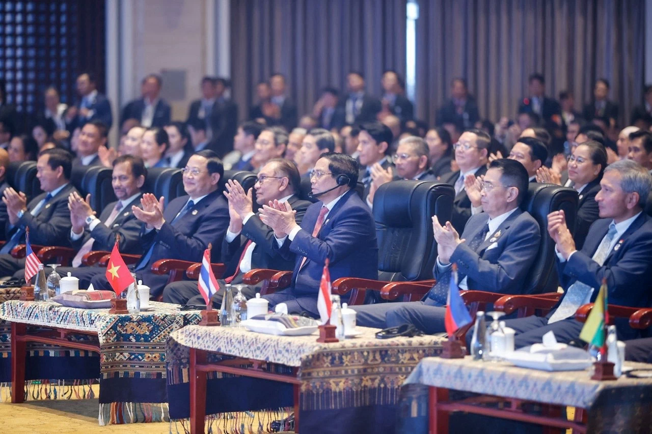 Lễ bế mạc Hội nghị cấp cao ASEAN lần thứ 44, 45 và các Hội nghị cấp cao liên quan. (Ảnh: Nhật Bắc) Bế mạc Hội nghị cấp cao ASEAN lần thứ 44, 45 và các Hội nghị cấp cao liên quan