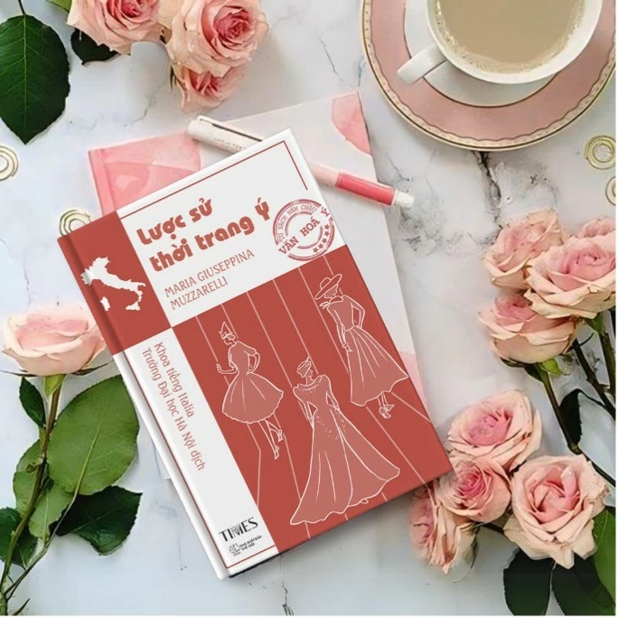 Cuốn sách Lược sử thời trang Ý. Cuốn sách Lược sử thời trang Ý.