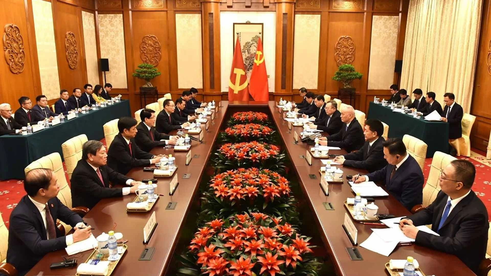 Đoàn đại biểu Đảng Cộng sản Việt Nam thăm và làm việc tại Trung Quốc Đoàn đại biểu Đảng Cộng sản Việt Nam thăm và làm việc tại Trung Quốc