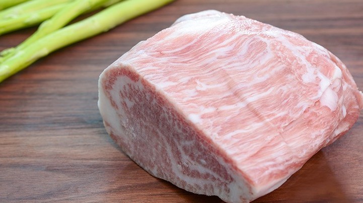 gia heo hoi hom nay 1210 mien bac tiep tuc giam co hoi tot cho chan nuoi vu tet