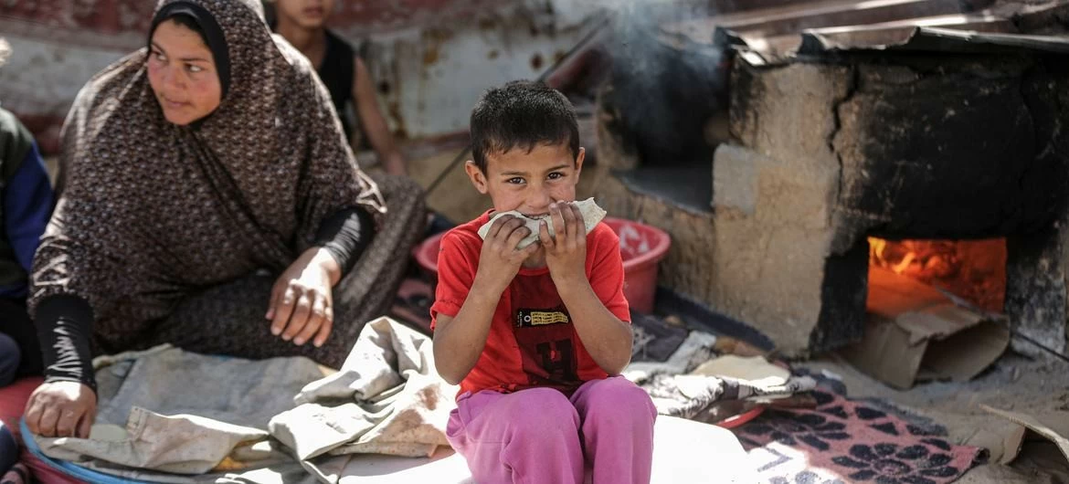 Người dân Gaza khó khăn trong việc tiếp cận viện trợ Người dân Gaza khó khăn trong việc tiếp cận viện trợ
