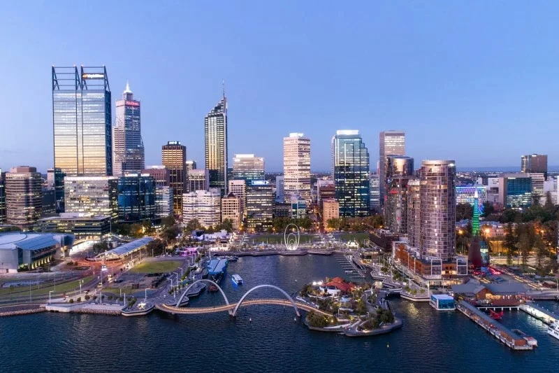 Thành phố Perth là thủ phủ của bang Western Australia và là thành phố lớn thứ tư của Australia. (Nguồn: Tourism Australia) Thành phố Perth là thủ phủ của bang Western Australia và là thành phố lớn thứ tư của Australia. (Nguồn: Tourism Australia)