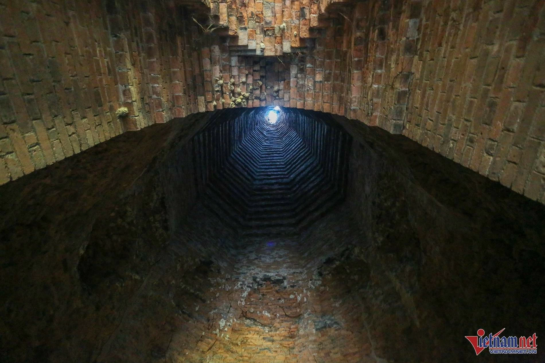 Dáng vẻ huyền bí, kiến trúc hiếm có của tháp cổ hơn nghìn tuổi ở Quảng Nam Dáng vẻ huyền bí, kiến trúc hiếm có của tháp cổ hơn nghìn tuổi ở Quảng Nam