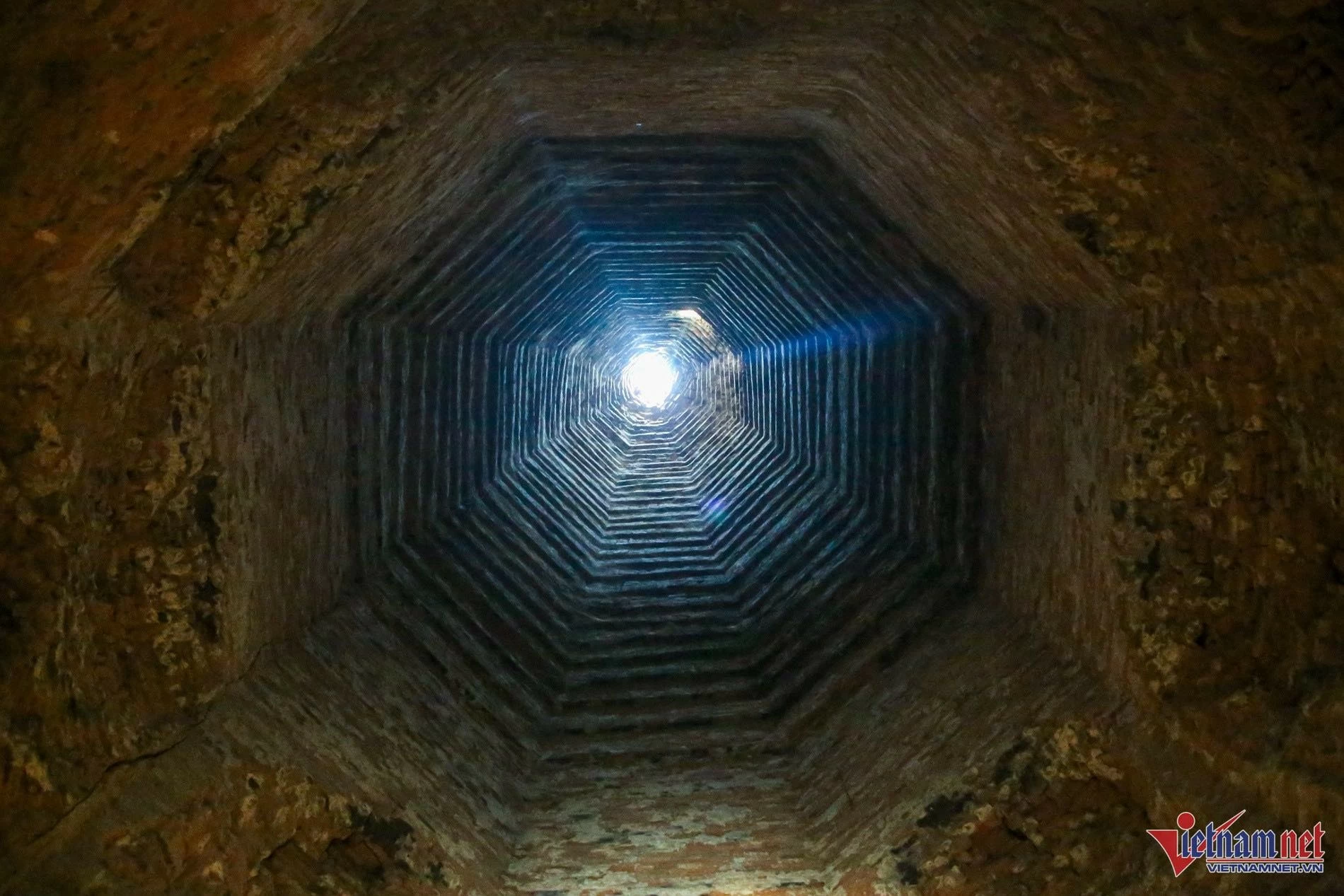 Dáng vẻ huyền bí, kiến trúc hiếm có của tháp cổ hơn nghìn tuổi ở Quảng Nam Dáng vẻ huyền bí, kiến trúc hiếm có của tháp cổ hơn nghìn tuổi ở Quảng Nam