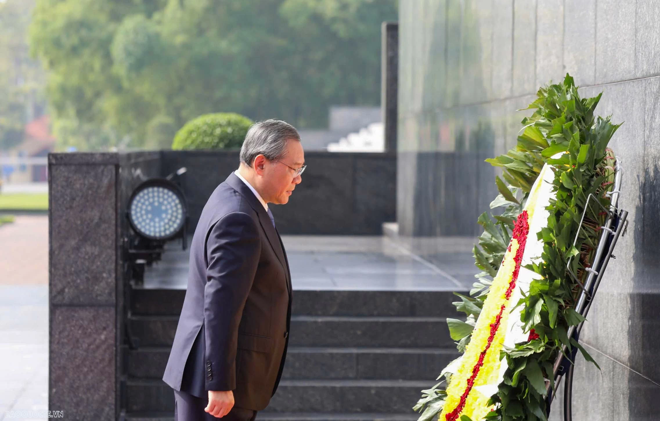 Thủ tướng Trung Quốc vào Lăng viếng Chủ tịch Hồ Chí Minh Thủ tướng Trung Quốc Lý Cường vào Lăng viếng Chủ tịch Hồ Chí Minh