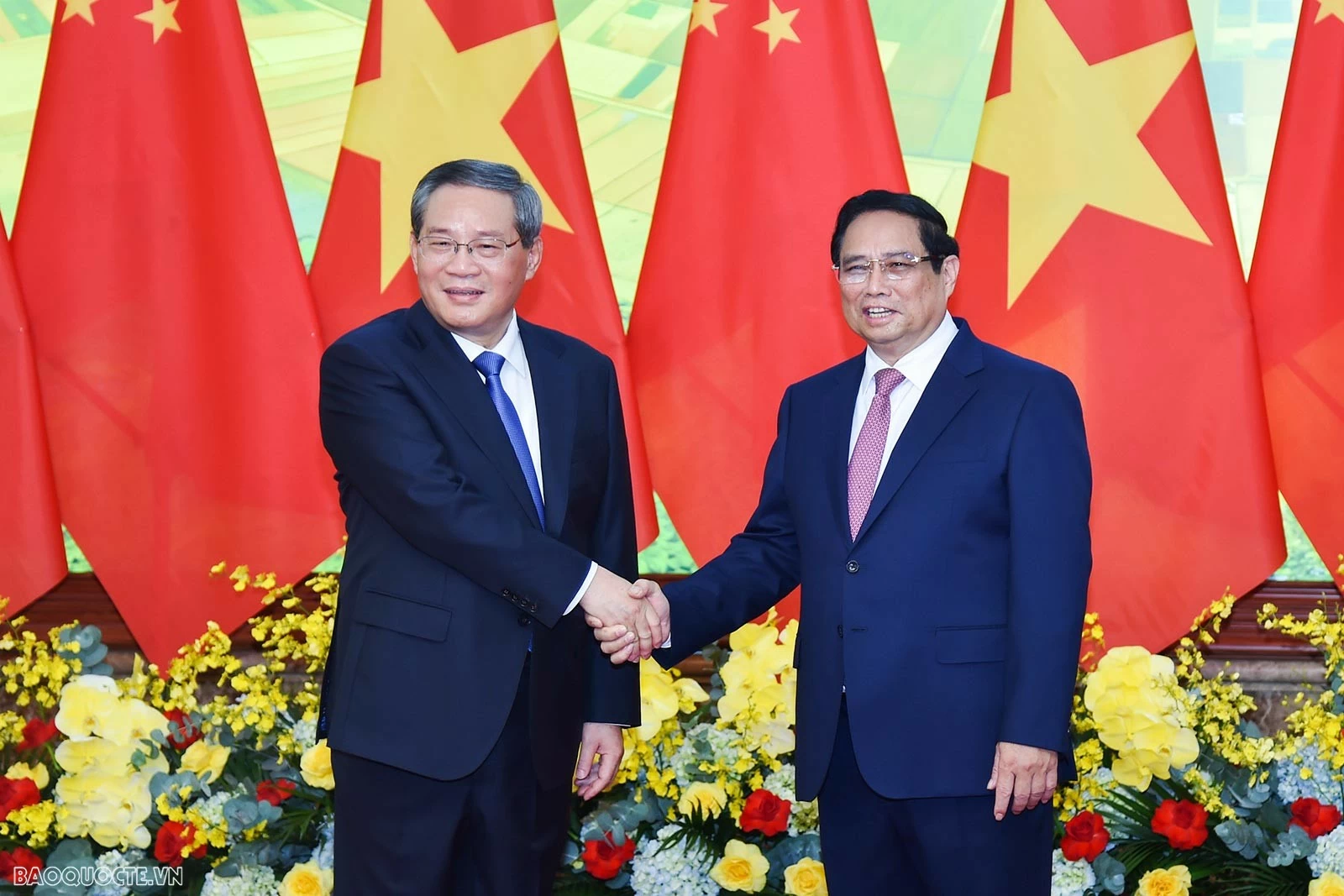 Sáng ngày 13/10, tại Phủ Chủ tịch, Thủ tướng Chính phủ Phạm Minh Chính đã chủ trì lễ đón chính thức Thủ tướng Trung Quốc Lý Cường. (Ảnh: Anh Sơn) Sáng ngày 13/10, tại Phủ Chủ tịch, Thủ tướng Chính phủ Phạm Minh Chính đã chủ trì lễ đón chính thức Thủ tướng Trung Quốc Lý Cường. (Ảnh: Anh Sơn)