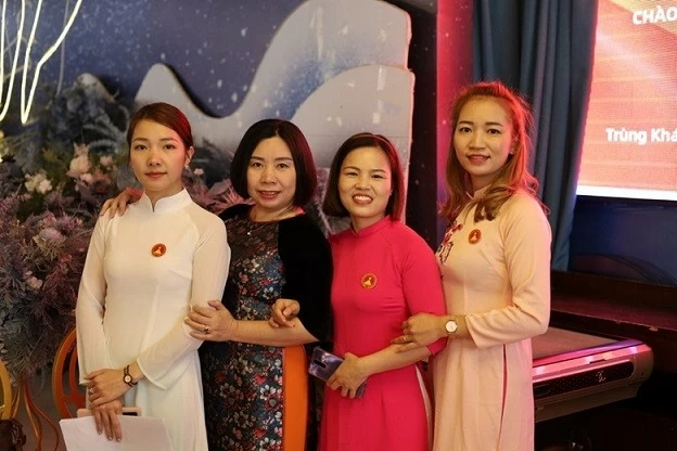 Xây dựng ngôi nhà chung của người Việt ở Trung Quốc Xây dựng ngôi nhà chung của người Việt ở Trung Quốc