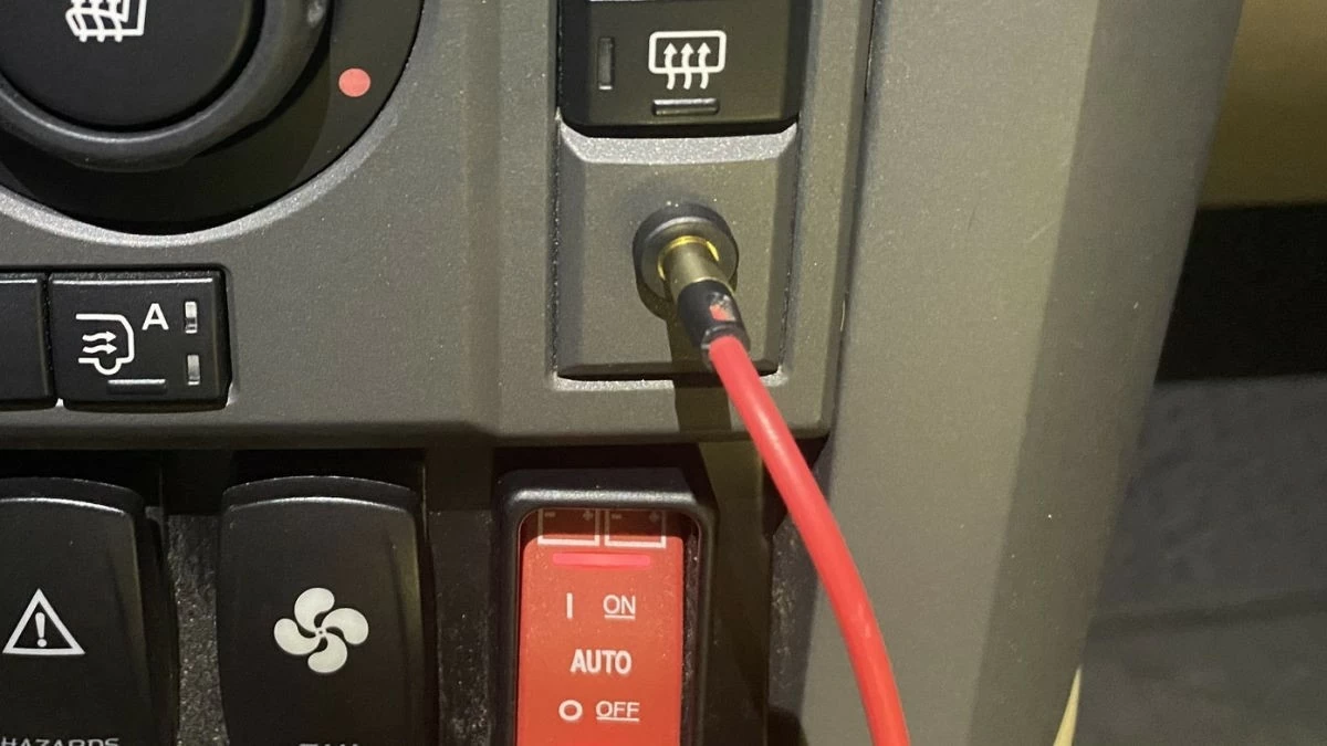 Cách sử dụng cổng AUX trong hệ thống âm thanh hiệu quả Cách sử dụng cổng AUX trong hệ thống âm thanh hiệu quả