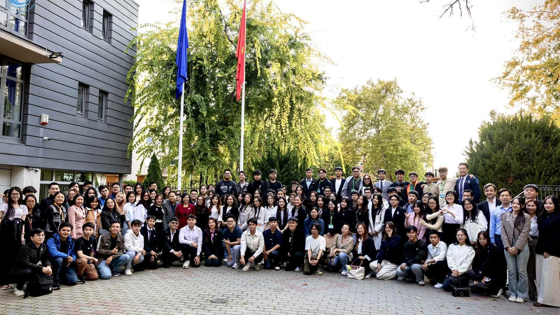 Đại sứ quán Việt Nam tại Hungary tổ chức gặp mặt tân sinh viên năm học 2024-2025 Đại sứ quán Việt Nam tại Hungary tổ chức gặp mặt tân sinh viên năm học 2024-2025