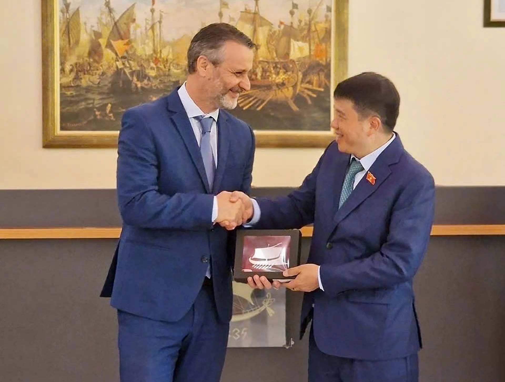 Đoàn công tác của Hội đồng Dân tộc Quốc hội Việt Nam thăm và làm việc tại Hy Lạp Đoàn công tác của Hội đồng Dân tộc Quốc hội Việt Nam thăm và làm việc tại Hy Lạp