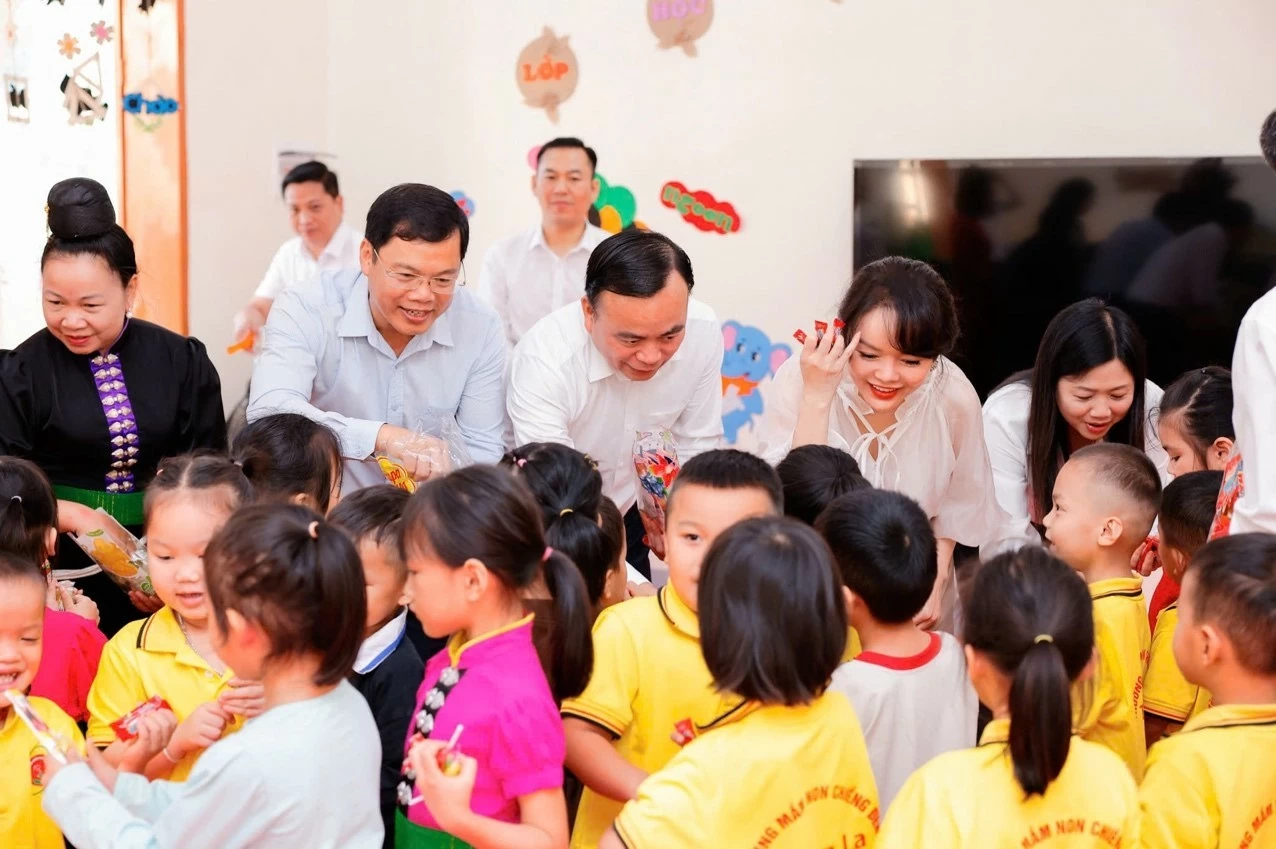 Thành phố Sơn La quyết tâm thực hiện các cam kết xây dựng ‘Thành phố học tập toàn cầu của UNESCO’ Thành phố Sơn La quyết tâm thực hiện các cam kết xây dựng ‘Thành phố học tập toàn cầu của UNESCO’