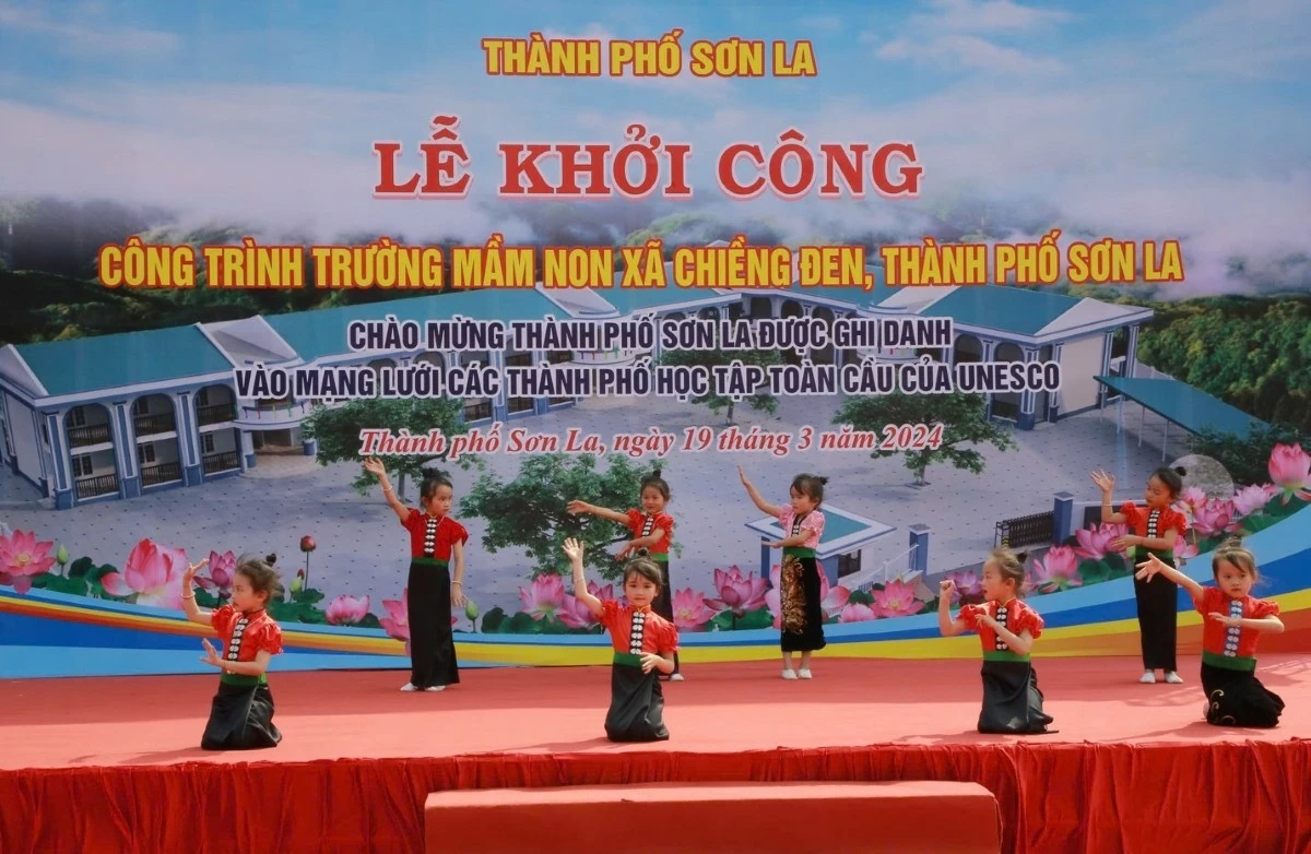 Thành phố Sơn La quyết tâm thực hiện các cam kết xây dựng ‘Thành phố học tập toàn cầu của UNESCO’ Thành phố Sơn La quyết tâm thực hiện các cam kết xây dựng ‘Thành phố học tập toàn cầu của UNESCO’