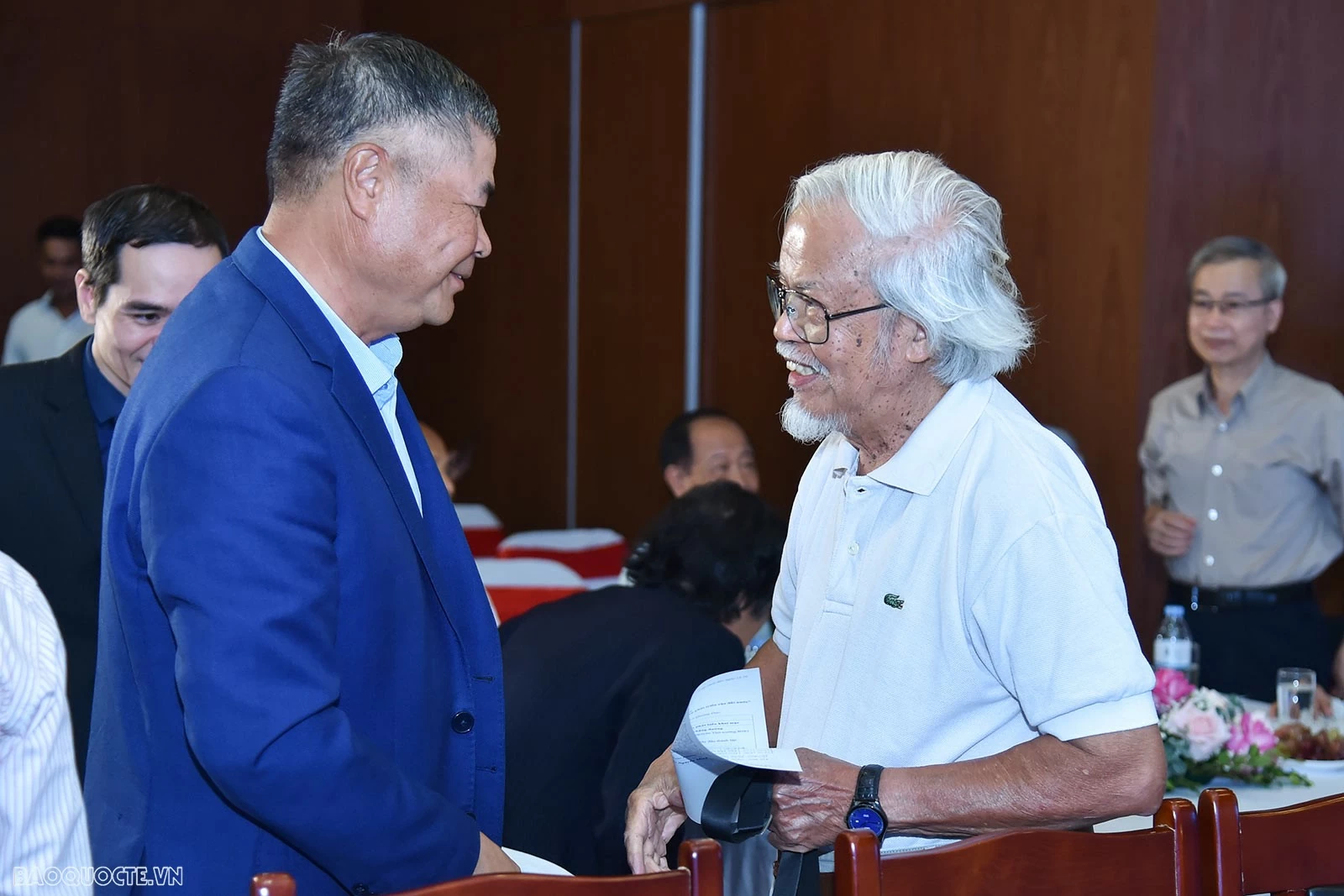 Cán bộ làm công tác Ngoại giao kinh tế tiếp tục nuôi dưỡng đam mê, ấp ủ hoài bão, thắp sáng nhiệt huyết, ra sức thi đua, xây dựng nước Việt Nam phồn v Cán bộ làm công tác Ngoại giao kinh tế tiếp tục nuôi dưỡng đam mê, ấp ủ hoài bão, thắp sáng nhiệt huyết, ra sức thi đua, xây dựng nước Việt Nam phồn v